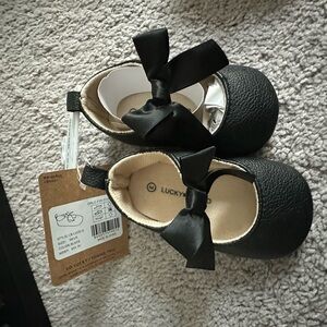 Lucky Brand Kids Black Bow Dress Shoes